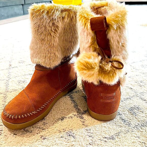 NEW TOMS Nepal Snow Boot in Sequoia Dark Amber Suede Faux Fur Size 7 - Picture 3 of 9